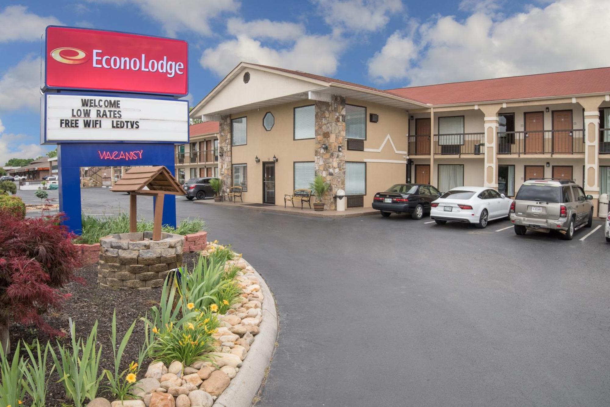 Econo Lodge Sevierville-Pigeon Forge On The River Exteriör bild