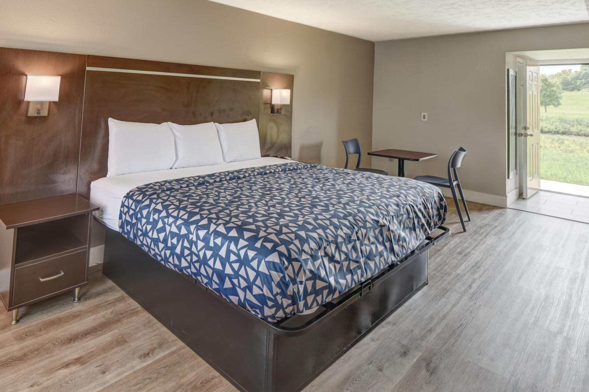 Econo Lodge Sevierville-Pigeon Forge On The River Exteriör bild