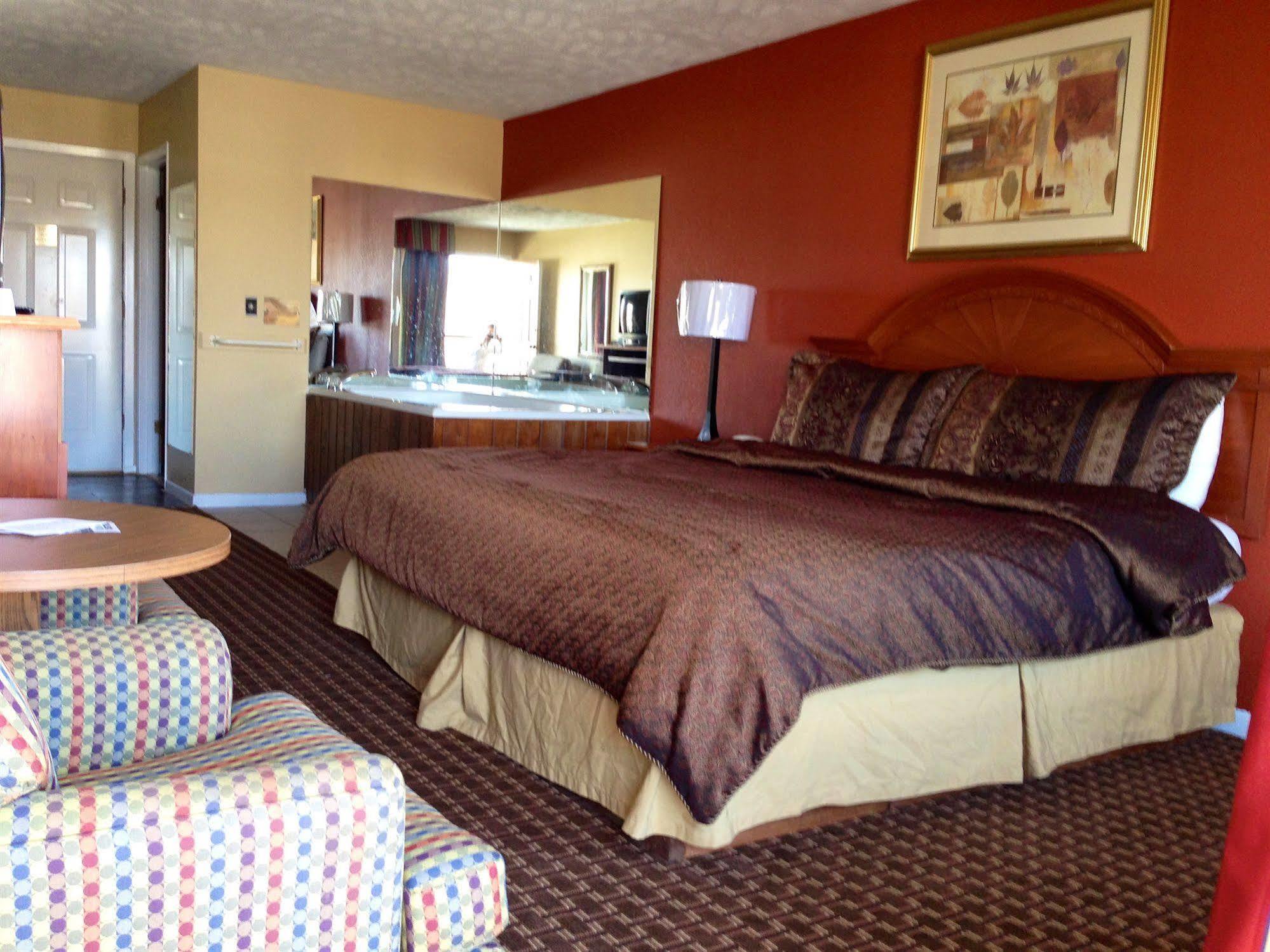 Econo Lodge Sevierville-Pigeon Forge On The River Exteriör bild